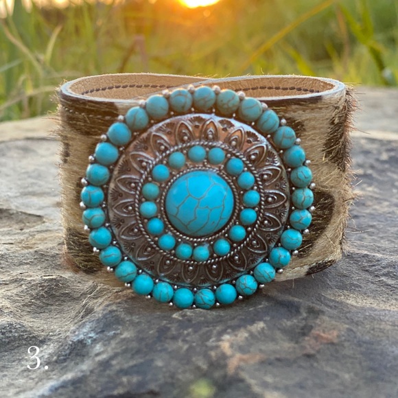 Genuine 💯 Cowhide Cuffs - Picture 13 of 16